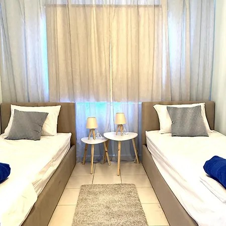 Apartment H&o Golden Sun *