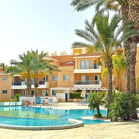 H&o Golden Sun Apartment Paphos