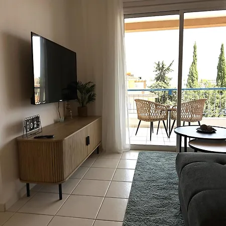 Apartment H&o Golden Sun